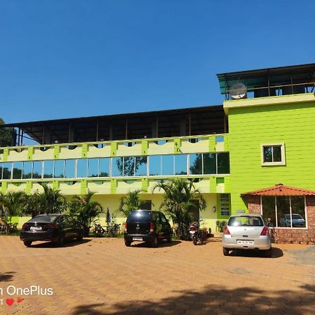 Hotel Golden Galaxy And Restaurant Mahābaleshwar Εξωτερικό φωτογραφία