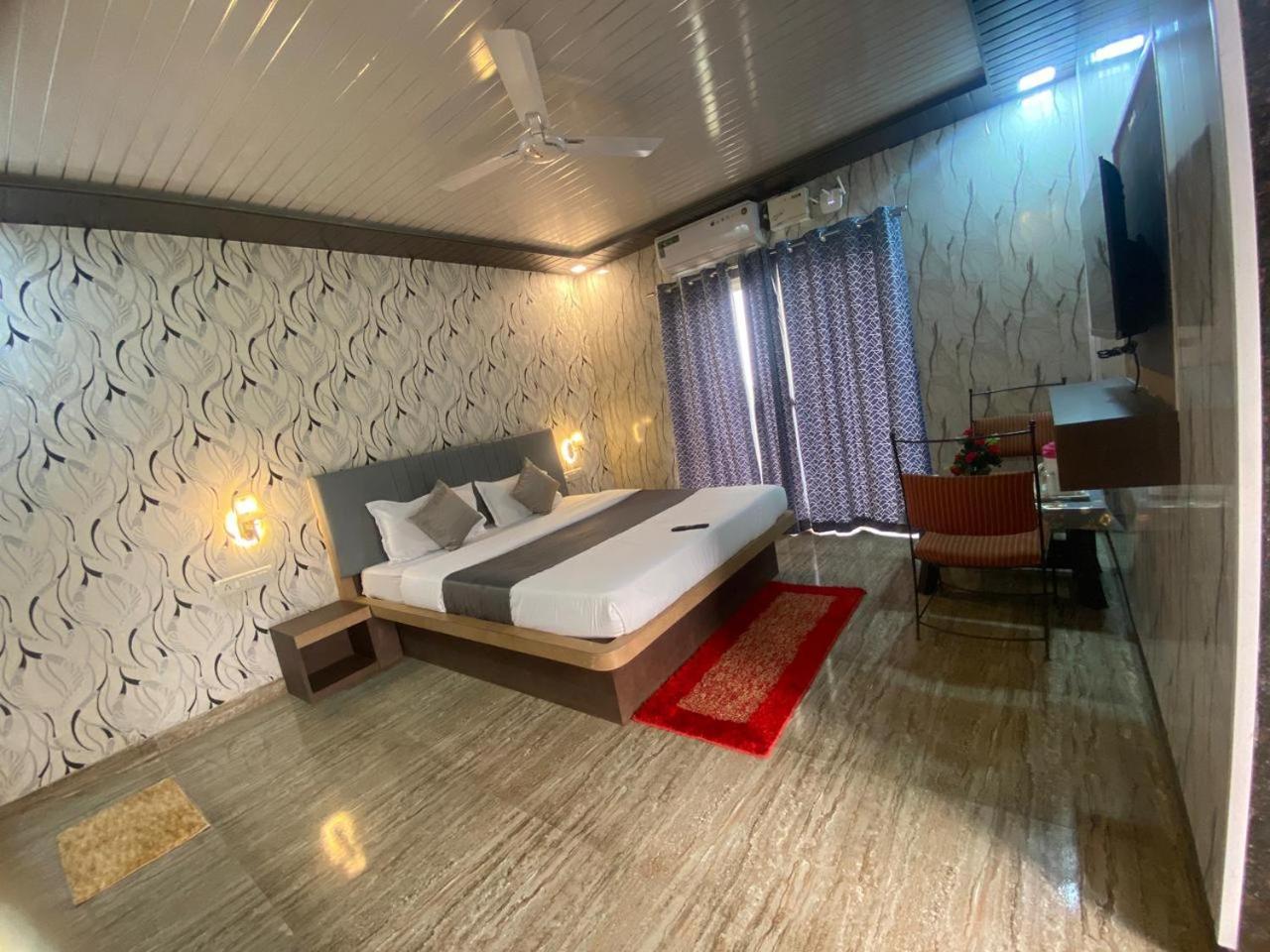 Hotel Golden Galaxy And Restaurant Mahābaleshwar Εξωτερικό φωτογραφία
