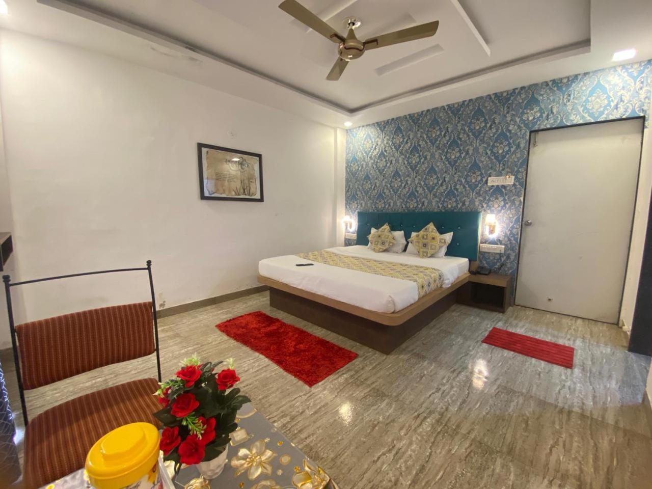 Hotel Golden Galaxy And Restaurant Mahābaleshwar Εξωτερικό φωτογραφία